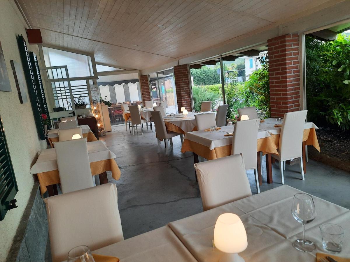 Locanda Della Luna Rossa Calosso Eksteriør bilde