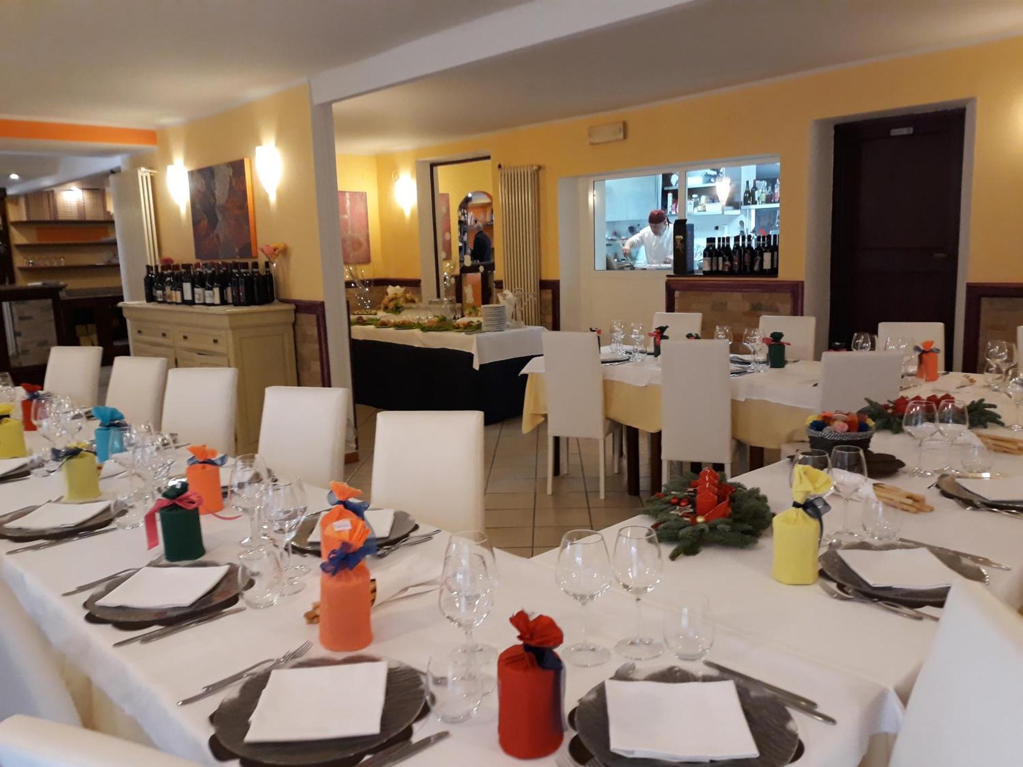 Locanda Della Luna Rossa Calosso Eksteriør bilde